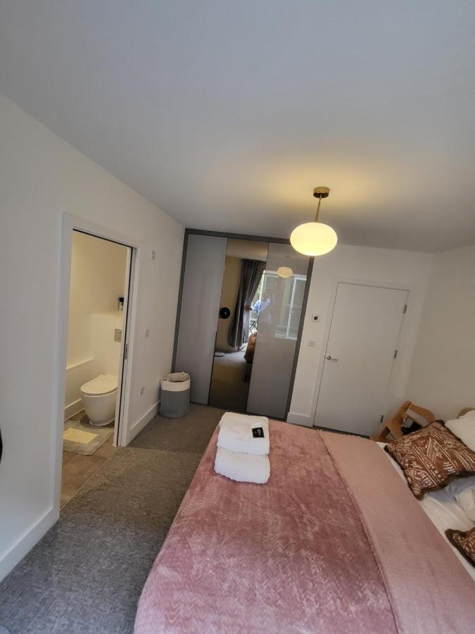 Amazing 5 Stars * London